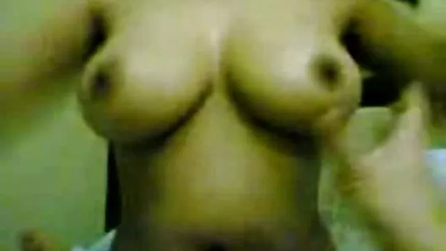 每个人都是她公司的丈夫，并且喜欢彼此的屁股。 美丽的色情片