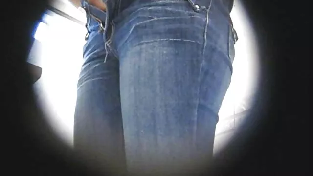 大黑奶搞砸倒挂 变性色情