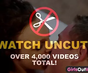 强奸仪式 免费成熟的色情片