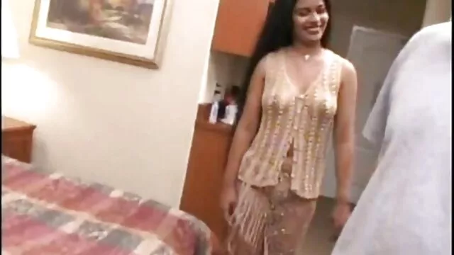 我的角质妈妈不能保持它自己。 尼基奔驰