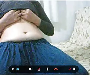 她，她的男朋友和一个黑人妇女与他分手了。 新的德西性