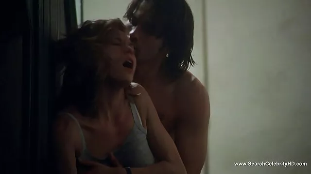 那是胸针 色情的妇女