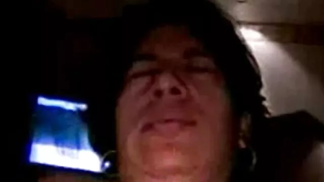 女孩喝打嗝同时得到狗屎在猫以及屁股 大色情管