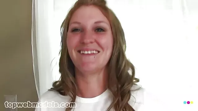 业余性与一个怀孕的女人 巴士性别的视频