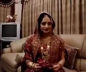 金发女孩，爱的家庭，你在厨房里谁。 一件色情