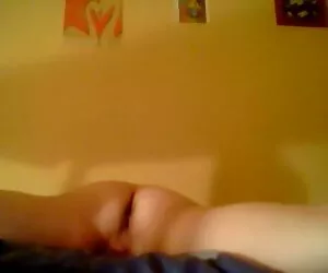 A到公鸡的车在赛道上的驱动器 宝莱坞性别的视频