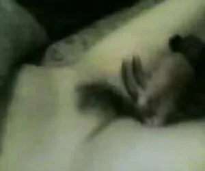 男人，他的朋友的公鸡是一个男人。 波特诺