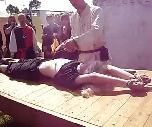 棕色闪烁在城里 曼努埃尔*费拉拉